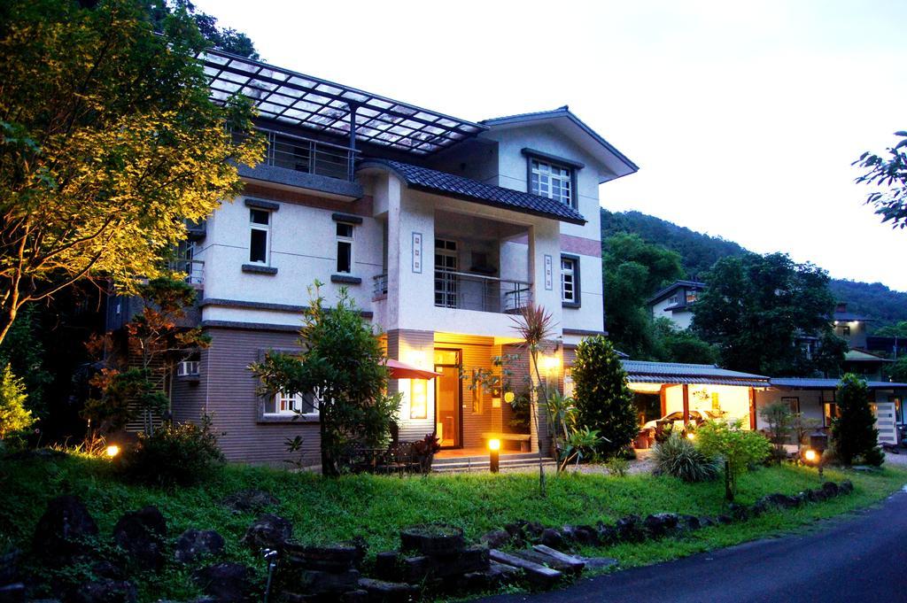 Left Bank Bnb Jiaoxi Exterior foto